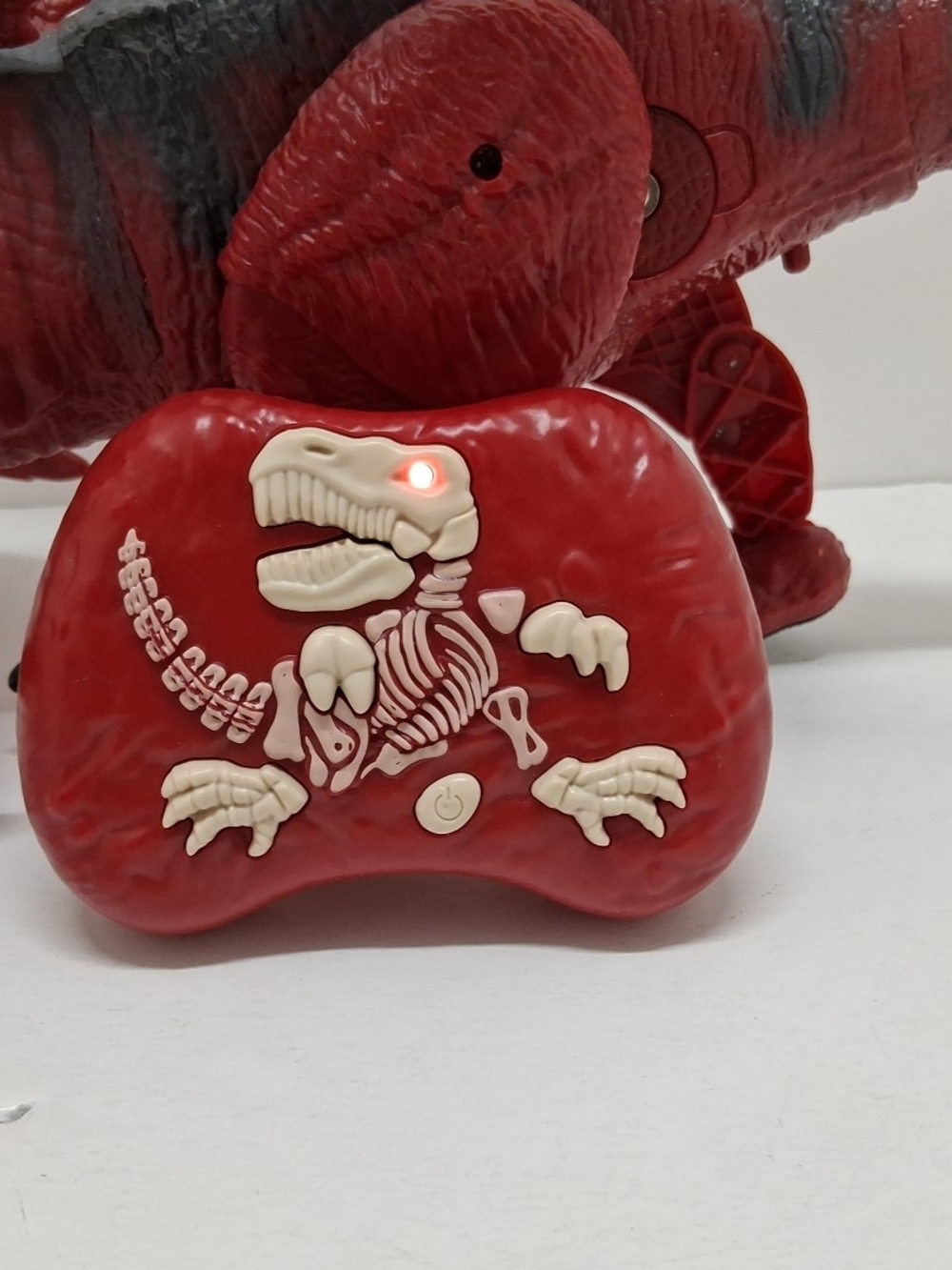 Red Remote Control Fire-Breathing Dragon Action Figure - Picture 5 of 12